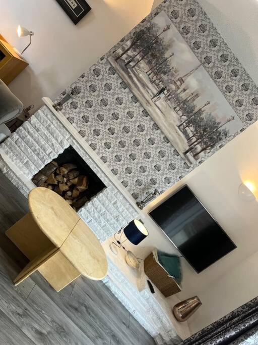 Treetops - Sleeps 8 Entire House Private Parking Close To Town Centre And Stadium Γουίγκαν Εξωτερικό φωτογραφία